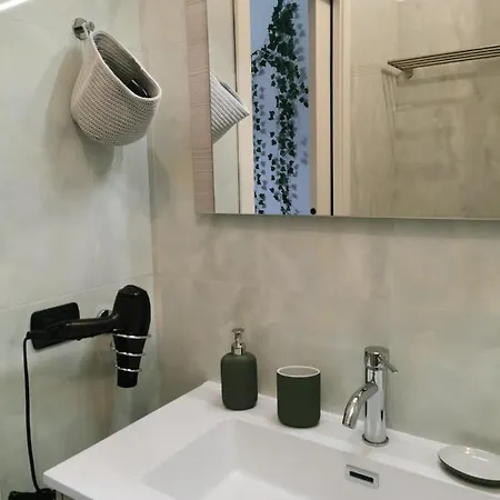 Comfort And Terrace Nel Cuore Di Apartment
